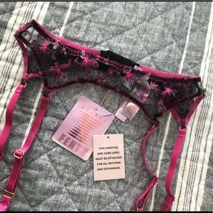 Savage X Fenty Garter Belt